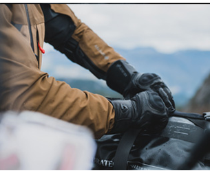 Πώς να Επιλέξεις τα Κατάλληλα Γάντια για Κάθε Εποχή & Οδήγηση