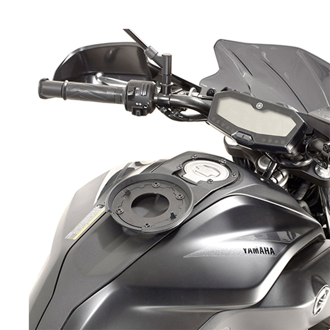 Βάση Κλειδώματος σάκου στο ρεζερβουάρ GIVI BF36 MT-07 (18-20)